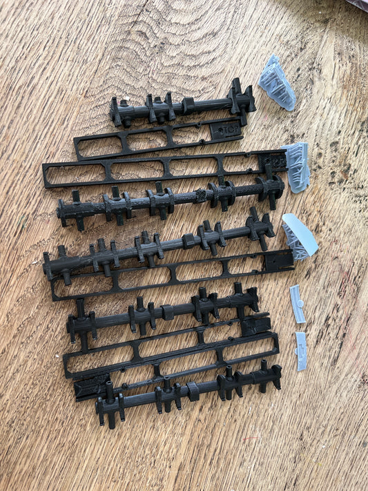 Diversen tatra chassis 1/32 Uitverkoop Pakket #2 t.w.v. €100
