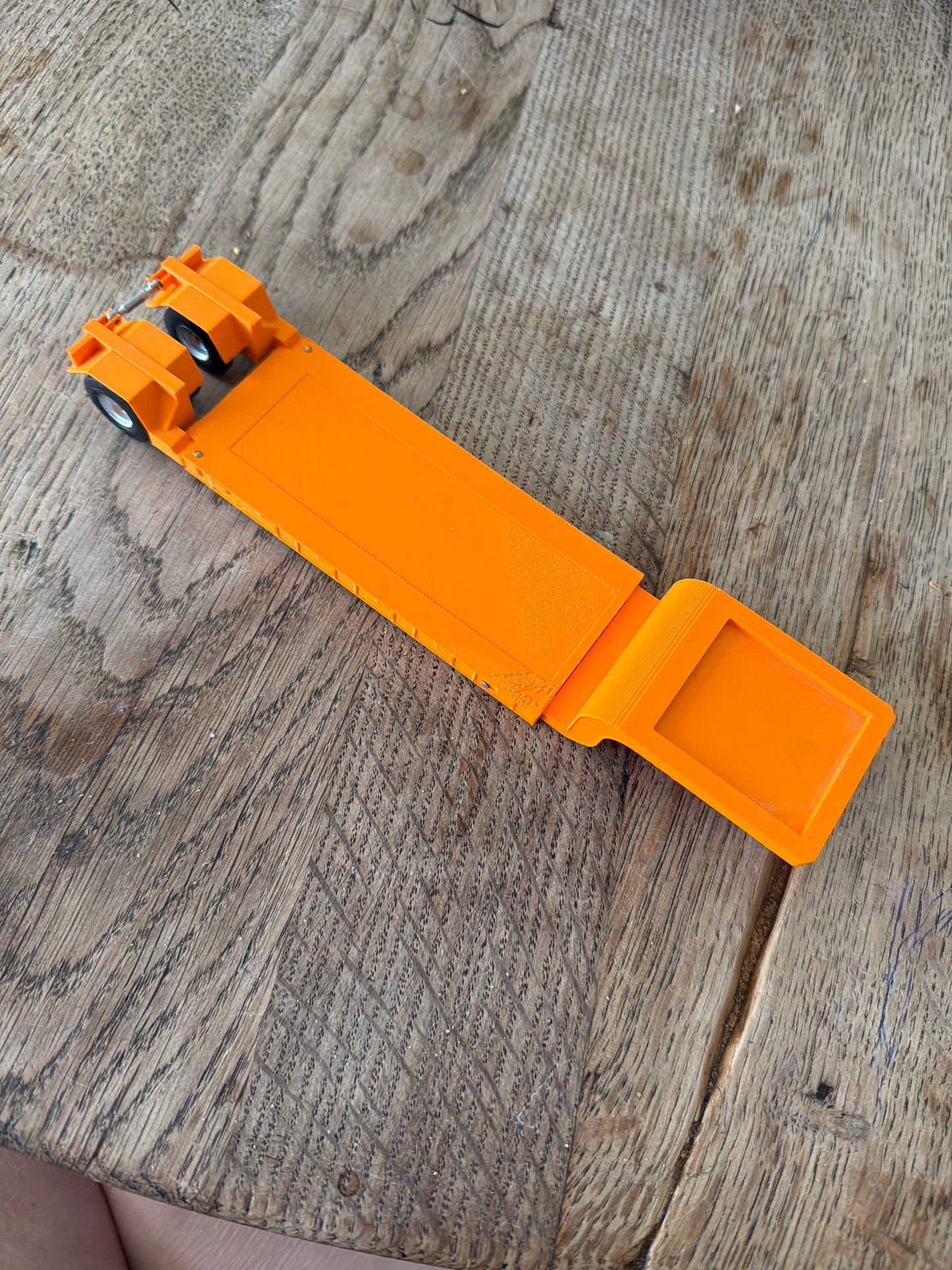 Proefmodel openklapper met wielen